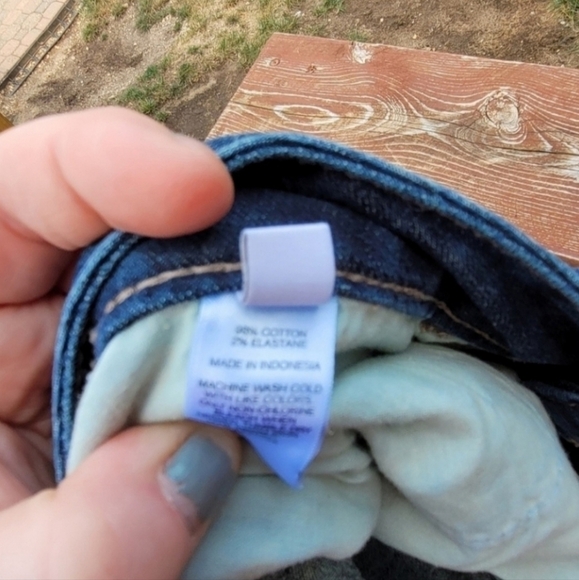 Express Jean Shorts. - Picture 4 of 4